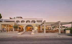 Lymberia Hotel